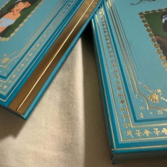 I Revolution Disney Aladdin Eyeshadow Palette - Picture 5 of 5